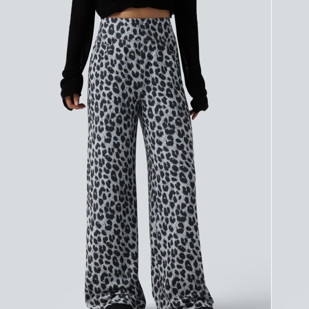 HALARA Gray Leopard Wide-Leg Pants
